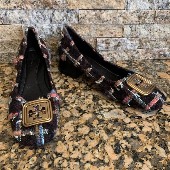 TORY BURCH Georgia Block Heel Pump - Picture 3 of 11